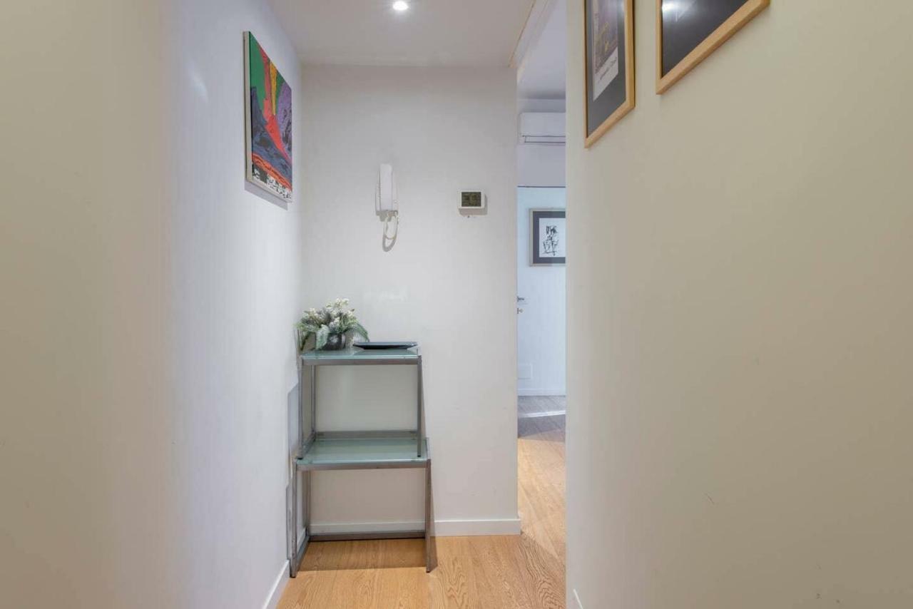 Joivy 1Br Apt In Isola With Stunning View To Bosco Verticale มิลาน ภายนอก รูปภาพ